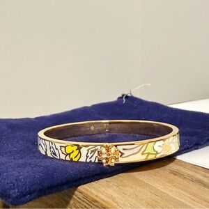 Elegant Enamel 18k yellow gold plated Bangle